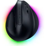 Chuột dọc Razer Pro Click V2 Vertical Edition màu đen trên nền trắng, thể hiện thiết kế công thái học và góc nghiêng tối ưu