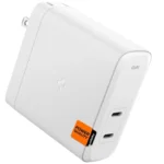 Củ sạc Spigen GaN III 140W với thiết kế nhỏ gọn và cổng USB-C tiện lợi