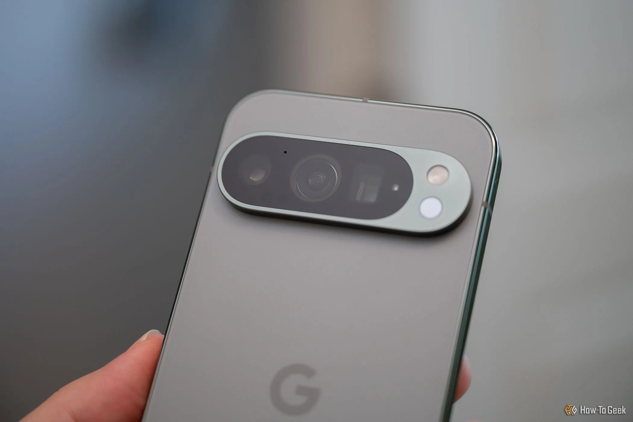 Cụm camera sau của Google Pixel 9 Pro thể hiện công nghệ nhiếp ảnh smartphone.