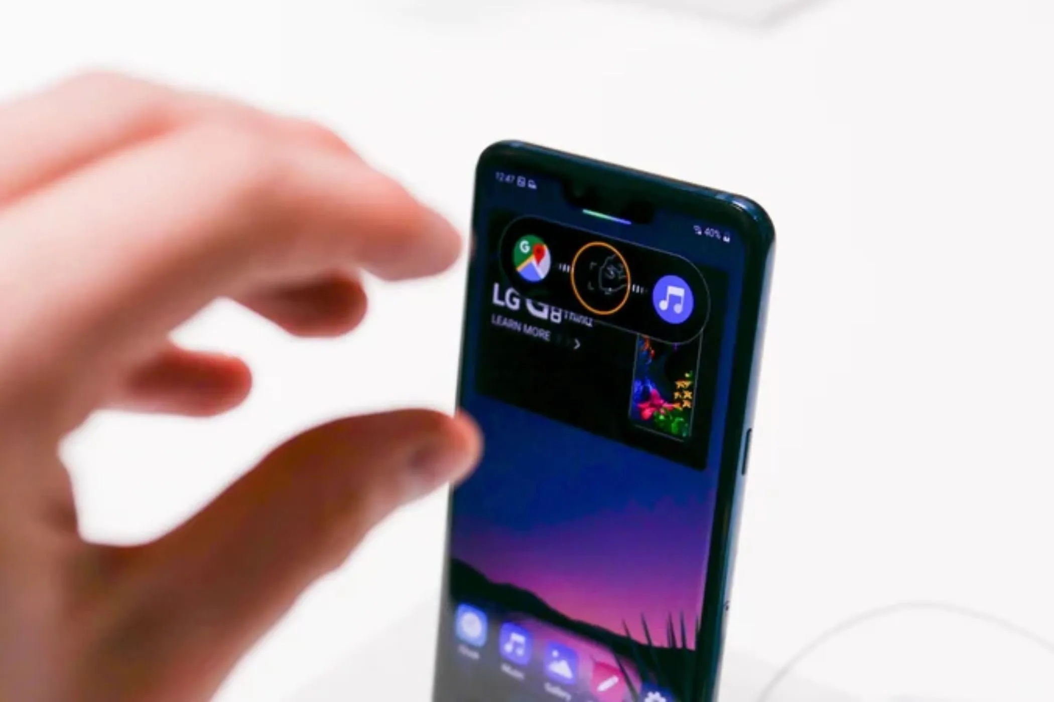 Điện thoại LG G8 ThinQ với tính năng Hand ID và cử chỉ Air Motion độc đáo