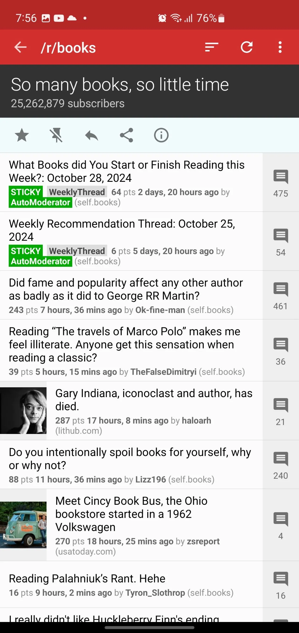 Giao diện subreddit r/books trên ứng dụng RedReader Android.