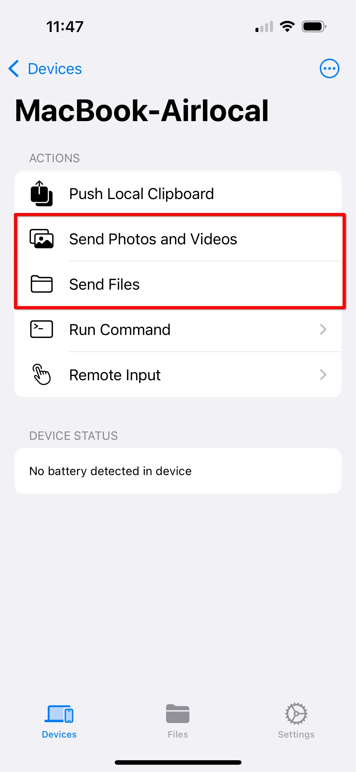 Giao diện ứng dụng KDE Connect trên iPhone với các tùy chọn "Gửi Ảnh & Video" và "Gửi File" được đánh dấu, minh họa khả năng truyền dữ liệu giữa iPhone và Linux.