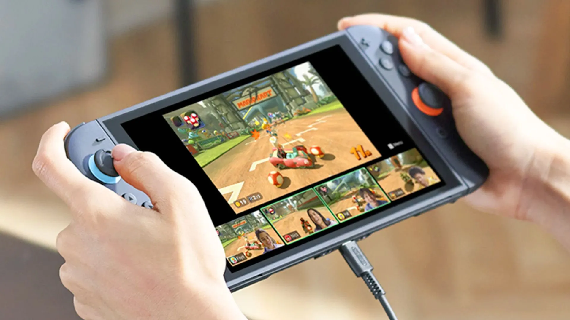 Người dùng trải nghiệm chơi game trên Nintendo Switch 2 ở chế độ cầm tay, tận hưởng sức mạnh chip NVIDIA tùy chỉnh.