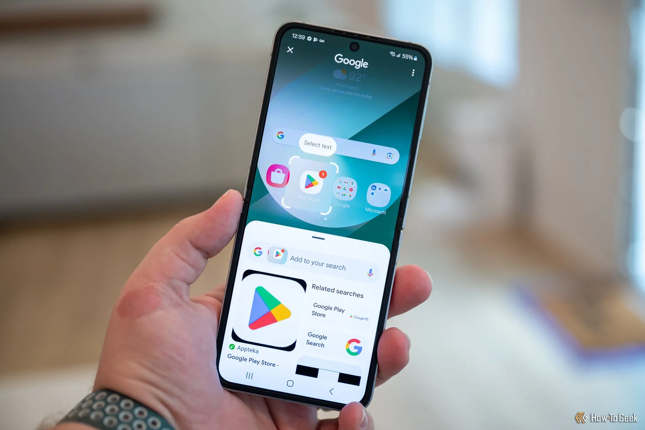 Tính năng Circle to Search AI trên Galaxy Z Flip 6, thể hiện khả năng AI tiên tiến dự kiến có trên Z Flip 7 FE