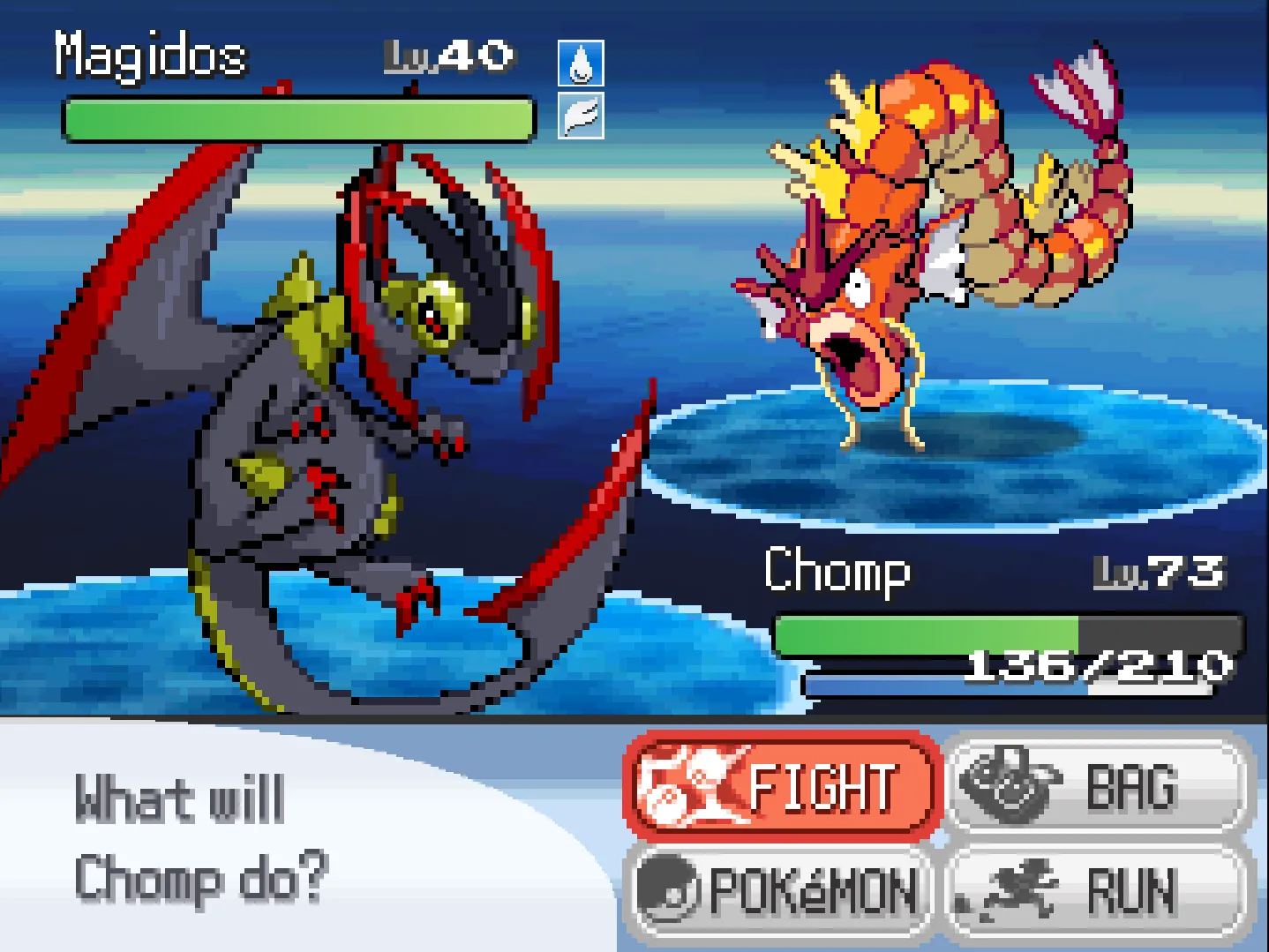 Trận chiến giữa hai Pokémon hợp thể độc đáo trong ROM hack Pokémon Infinite Fusion, thể hiện khả năng tùy biến không giới hạn