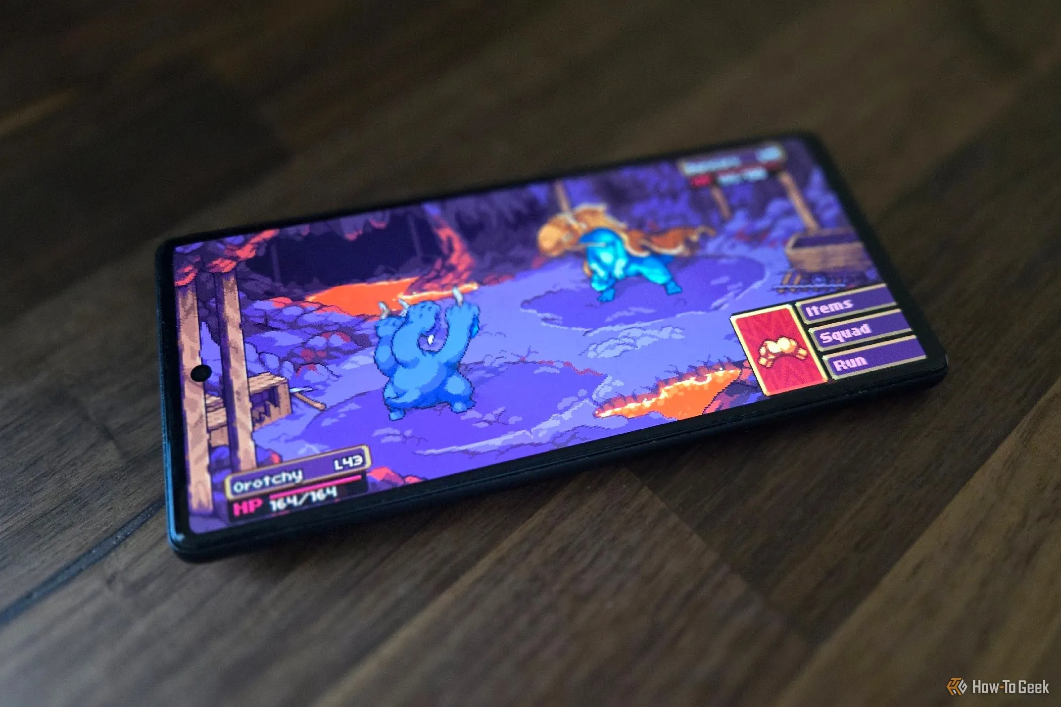 Tựa game Coromon hiển thị trên điện thoại Pixel 6, cho thấy khả năng chơi game indie PC mượt mà trên các thiết bị di động hiện đại.